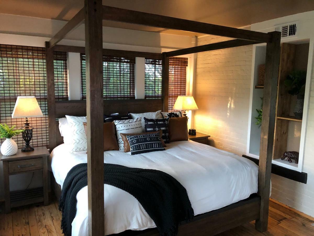 Lyons Twin Mansions Hotell Fort Scott Eksteriør bilde